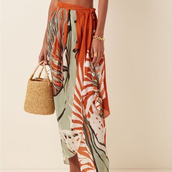 Johanna Oritz 
Wrap in the Salt Wrap - Picture 2 of 3